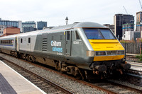 82309 1H45 1537 Birmingham Moor Street - Marylebone at Birmingham Moor Street on Sun 17 April 2022