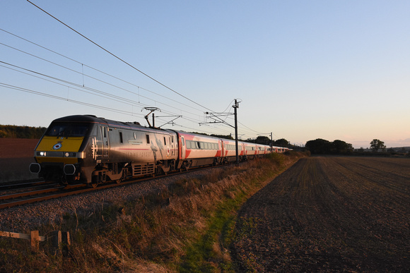 91110 1D21 1603 Kings Cross - Leeds at Eaton Lane, Retford on Monday 25 October 2021